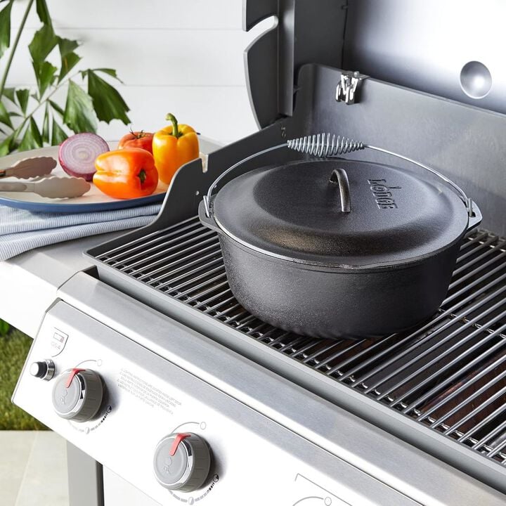 Lodge Cast Iron 9 Qt 12 7/8 Inch Black Cast Iron Camp Dutch Oven, large image number 8