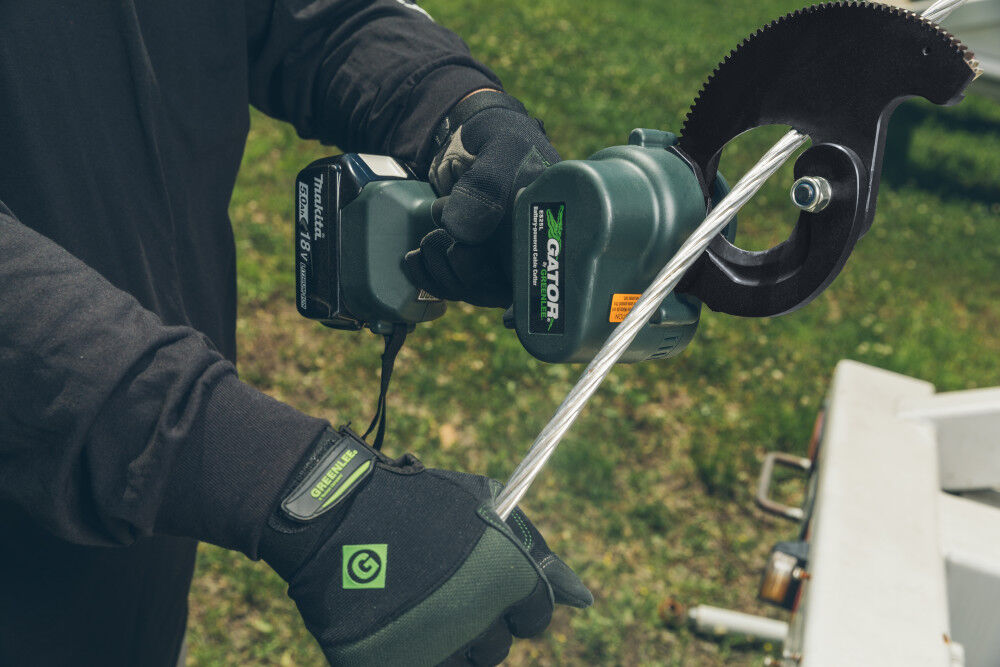 Greenlee Gator Battery Ratchet Cutter Kit with Two 18V 4.Ah