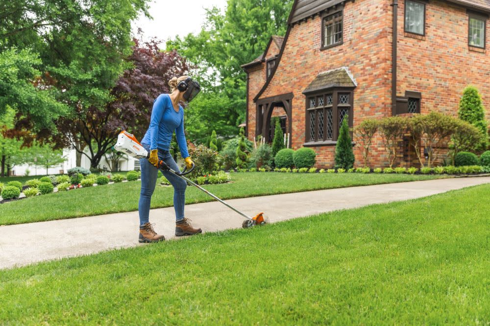 Stihl FCA 135 Curved Shaft Cordless Lawn Edger Bare Tool FA02