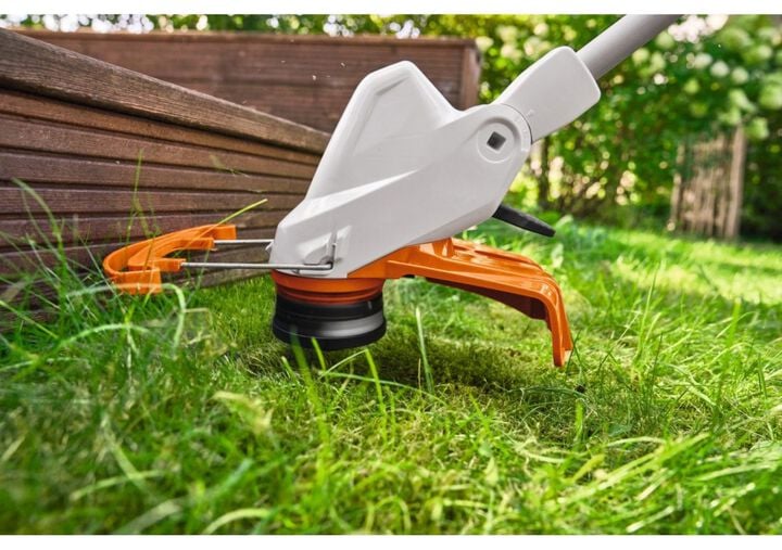 Stihl FSA 50 AutoCut C 3-2 Mowing Head AK Cordless Grass Trimmer Kit, large image number 6