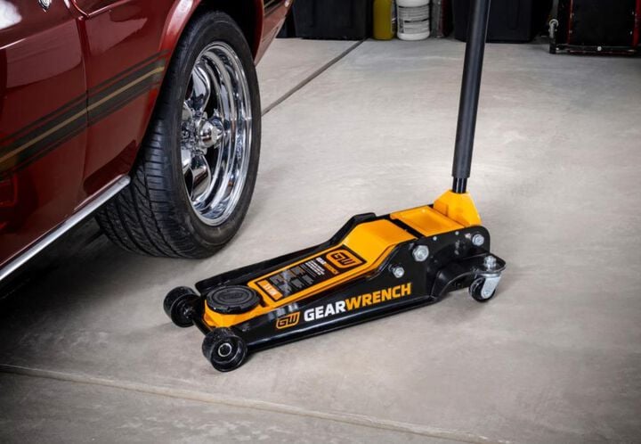 GEARWRENCH 3.5 Ton Low Profile Floor Jack, large image number 3