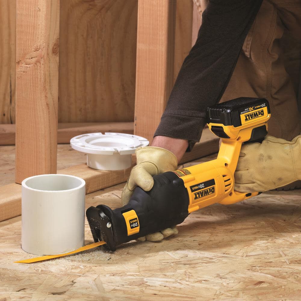 DEWALT 20V Max Li-ion Reciprocating Saw & 20V Max XR 5Ah Battery 2 Pack Bundle, large image number 4