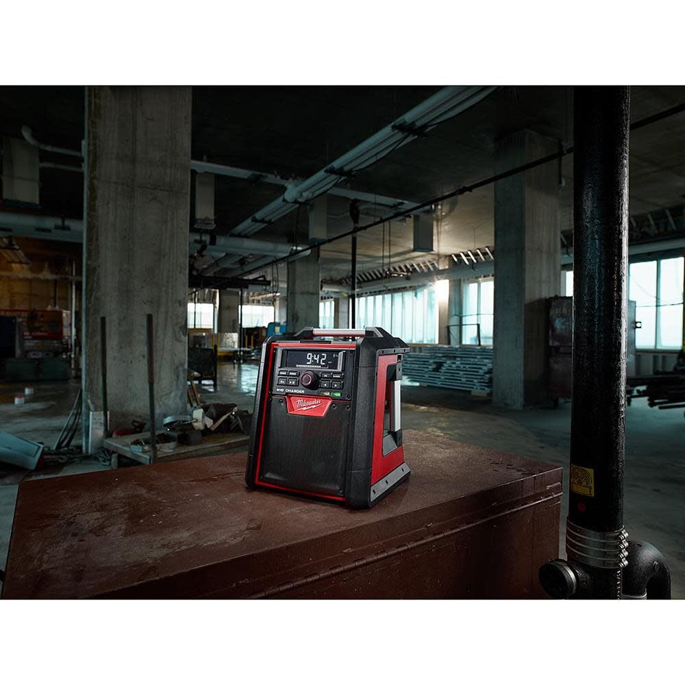 Milwaukee M18 Jobsite Bluetooth Radio Charger Bare Tool 2792 20 Simolary simolary.com 11