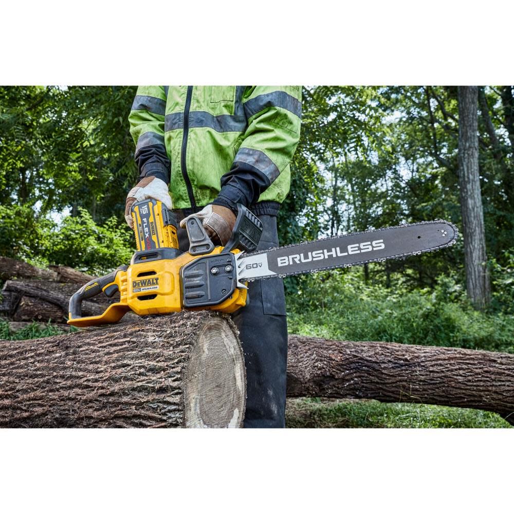 DEWALT FLEXVOLT 60V MAX 20inch Chainsaw Bare Tool DCCS677B