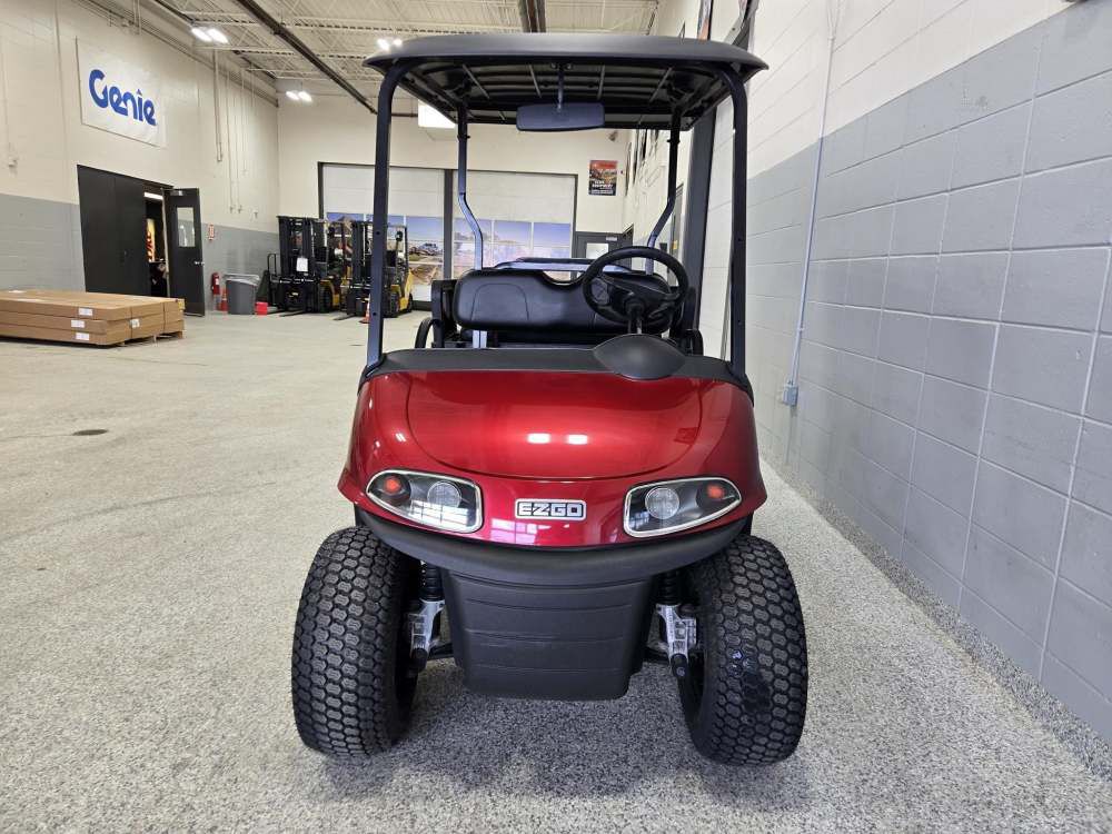 E-Z-GO Valor 4-Seat Electric Golf Cart Inferno Red, large image number 3