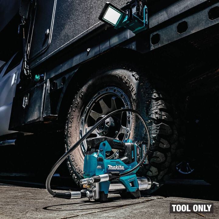 Makita 40V max XGT Brushless Cordless Grease Gun (Bare Tool), large image number 4