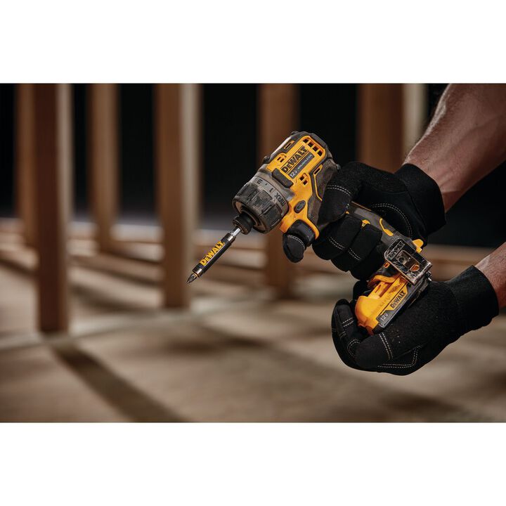 DEWALT 12V MAX 3Ah Batteries 2 Pieces and 1/4 Inch Screwdriver Bundle, large image number 7