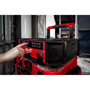 Milwaukee M18 PACKOUT Radio + Charger (Bare Tool), large image number 21