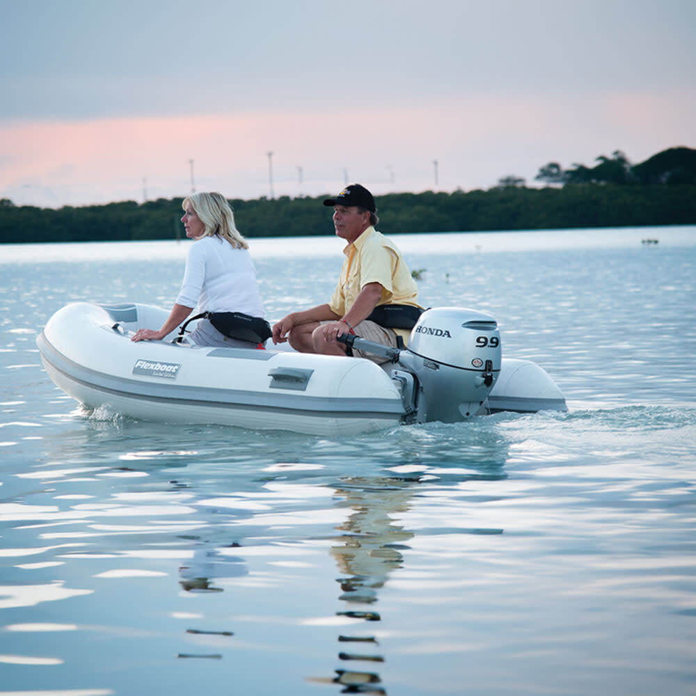 Honda Marine BF9.9 4 Stroke 9.9HP 20 In. Shaft Electric Start Outboard Motor, large image number 2