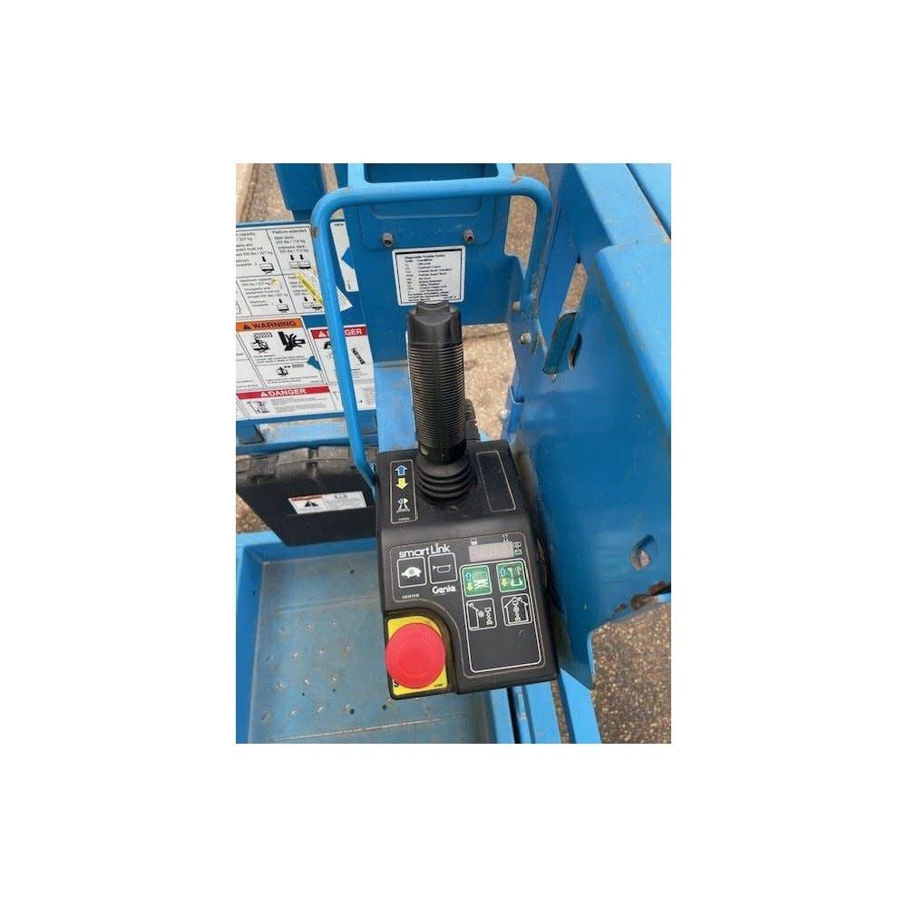 Genie GS-1930 19ft 2WD Electric Slab Scissor Lift - Used