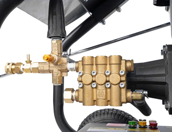 Simpson SuperPro RollCage 4400 PSI 4 GPM Gas Powered Cold Water 49 State Commercial Pressure Washer with 5 Quick Connect Spray Nozzles, large image number 6