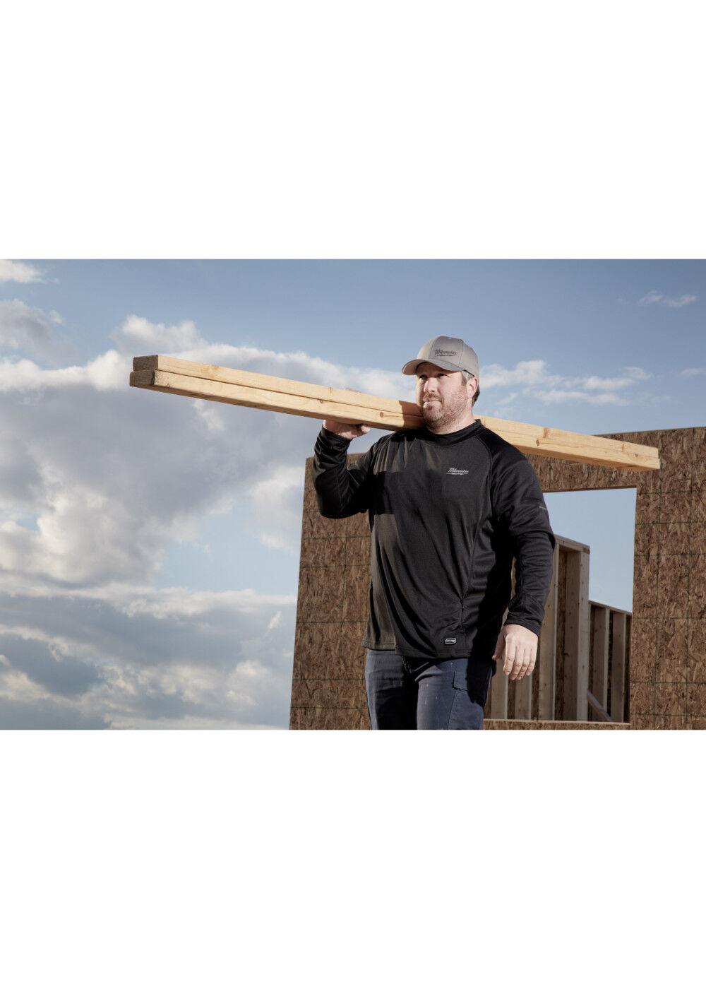 Milwaukee USB Rechargeable Heated WORKSKIN Midweight Base Layer