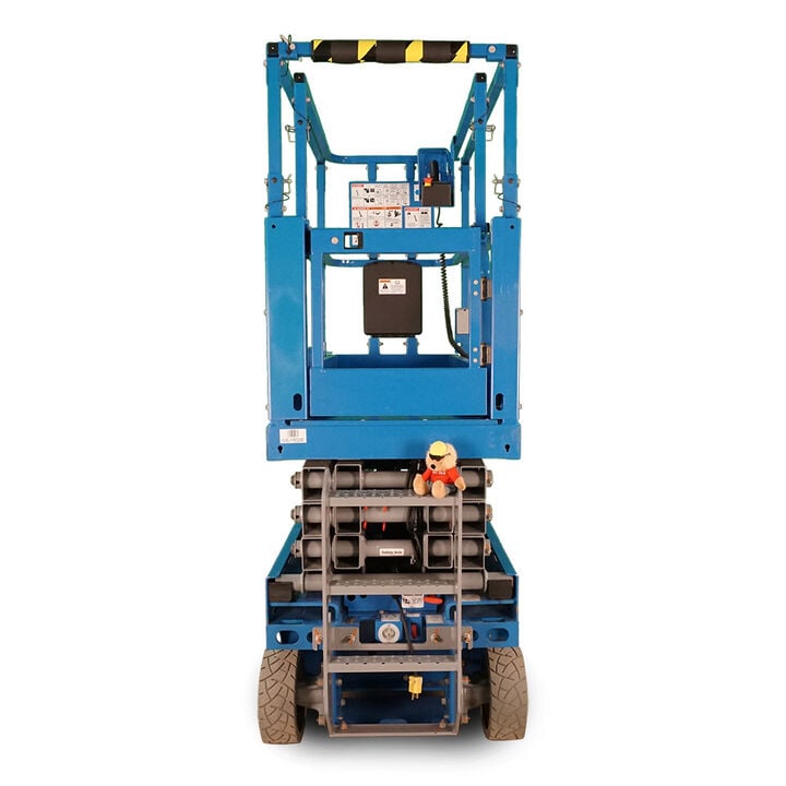 Genie 19' Scissor Lift 32in Width Electric with E-Drive, large image number 3
