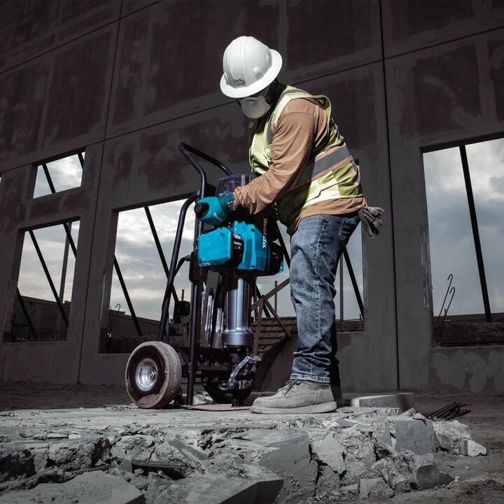 Makita 80V max (40V max X2) XGT Brushless 70 lb. 1-1/8 Inch Hex AVT Breaker Hammer 8 Ah Kit, AWS Capable, large image number 10