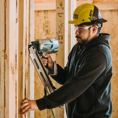 Metabo HPT 3 1/4in 21 Degree Pneumatic Framing Nailer with Aluminum Magazine, large image number 1