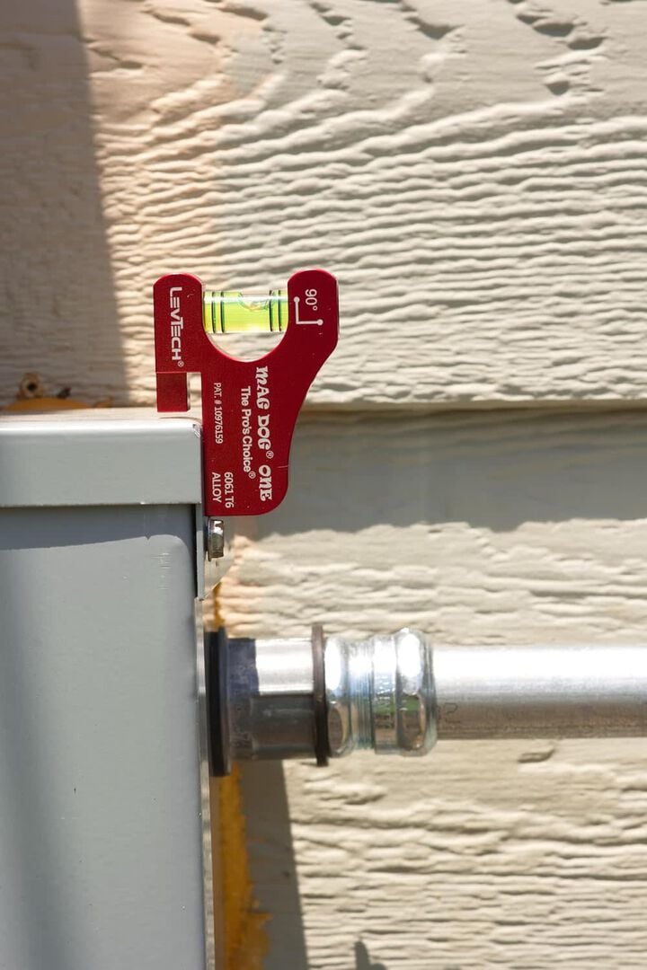 LevTech Mag Dog Red Electrician's One Conduit Level, large image number 6