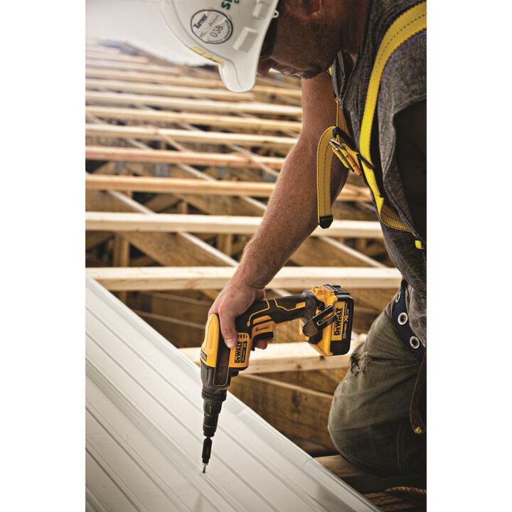 DEWALT 20 V MAX XR Versa-Clutch Adjustable Torque Screwgun Kit, large image number 1