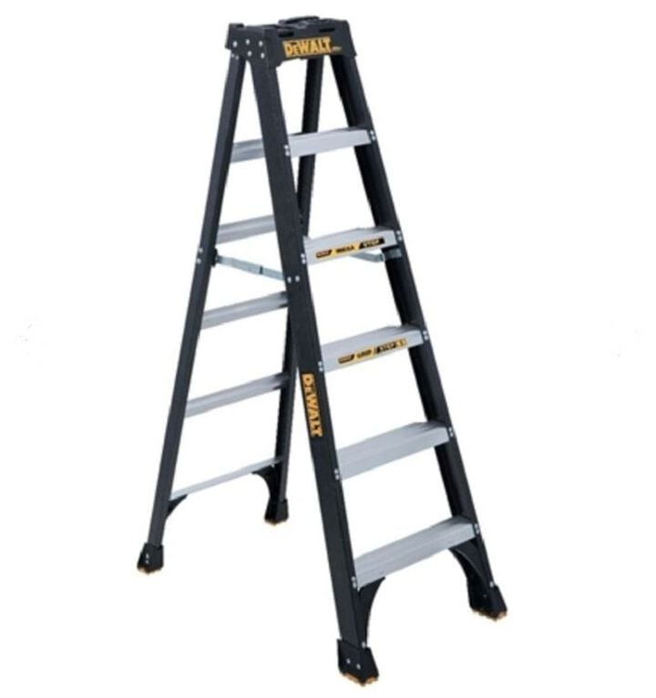 DEWALT Stepladder Type IA 300lb Rated FG 6'