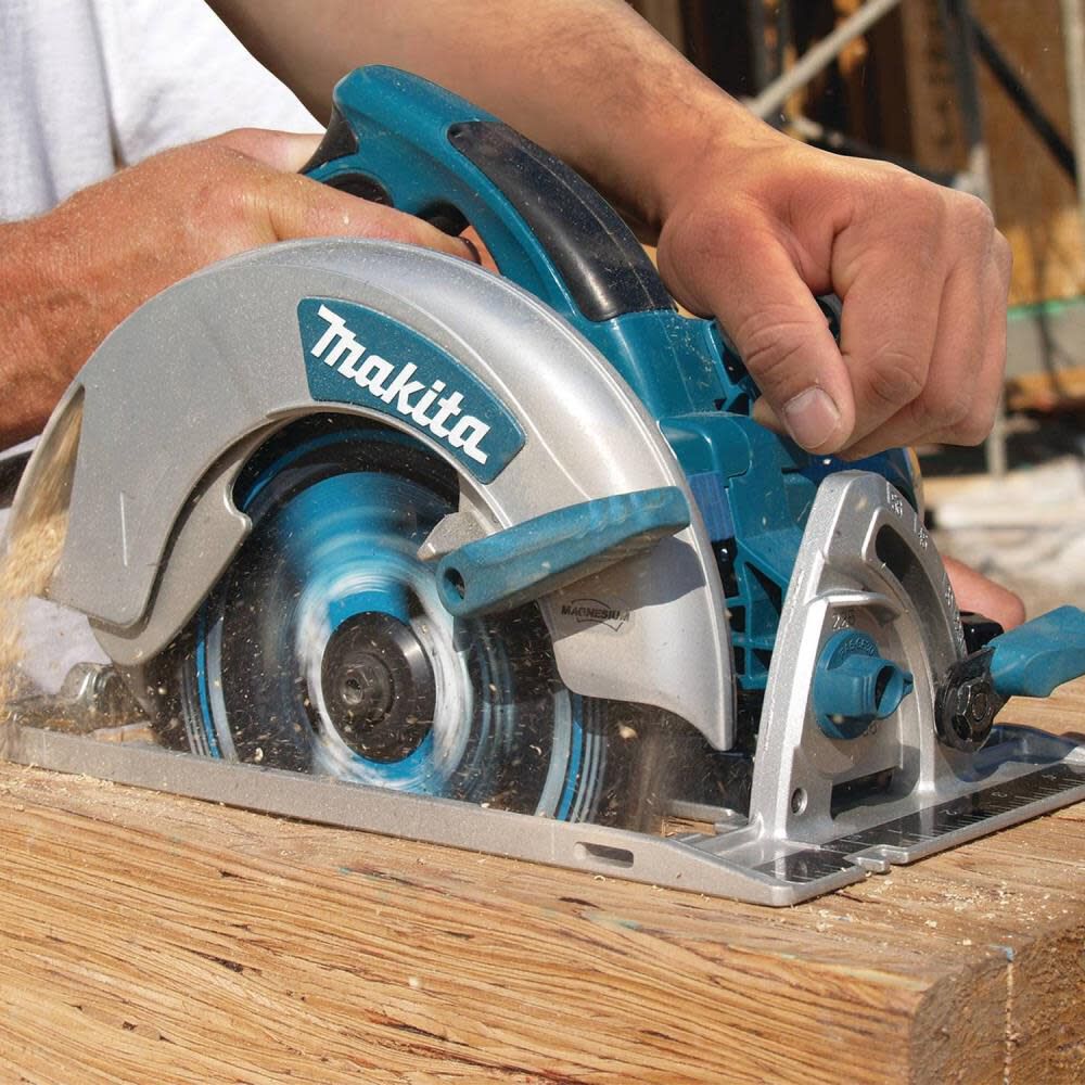 Makita 7-1/4 In. Magnesium Circular Saw with L.E.D. Lights