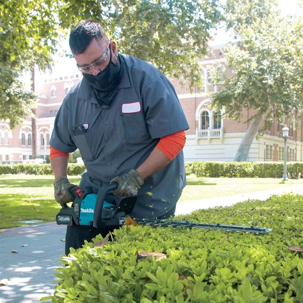 Makita 40V max XGT Hedge Trimmer Kit Brushless Cordless 24in Rough Cut, large image number 13