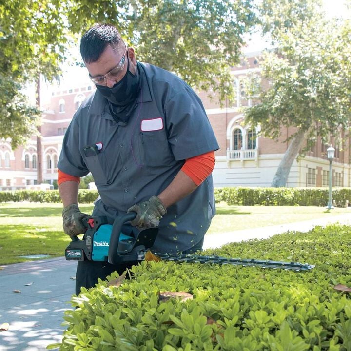 Makita 40V max XGT Hedge Trimmer Kit Brushless Cordless 24in Rough Cut, large image number 12