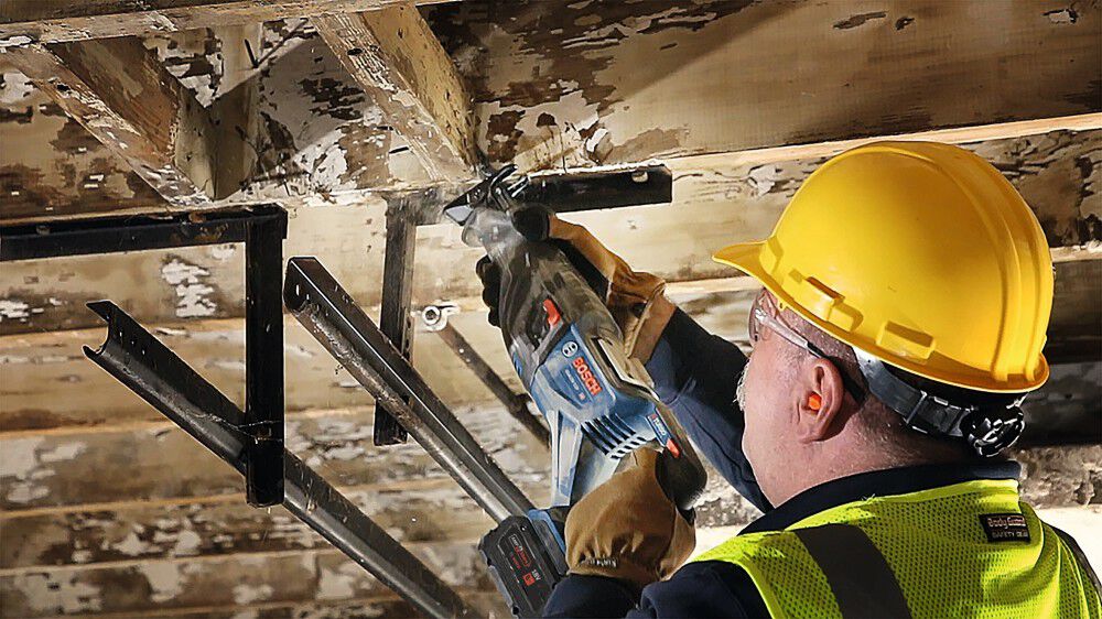 Bosch PROFACTOR 18V 1 1/8in Reciprocating Saw (Bare Tool), large image number 15