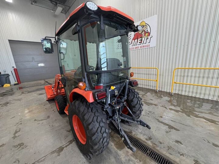 Kubota LX3310HSDC 30.8 HP Compact Utility Tractor 2021, large image number 6
