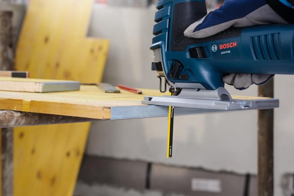 Bosch Jig Saw Blade 5 1/4in 5 7 TPI Carbide Edge for All Purpose T Shank, large image number 2