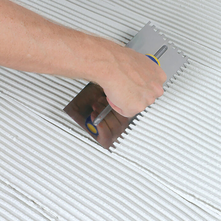 QEP 1/4 x 3/8 Mega Grip Trowel, large image number 1
