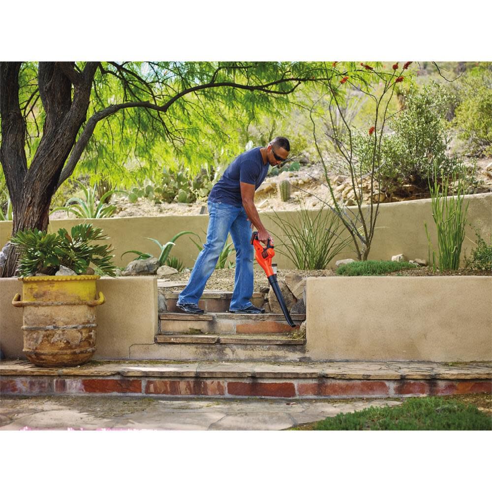 Black and Decker 20V MAX Lithium POWERBOOST Sweeper (LSW321), large image number 2