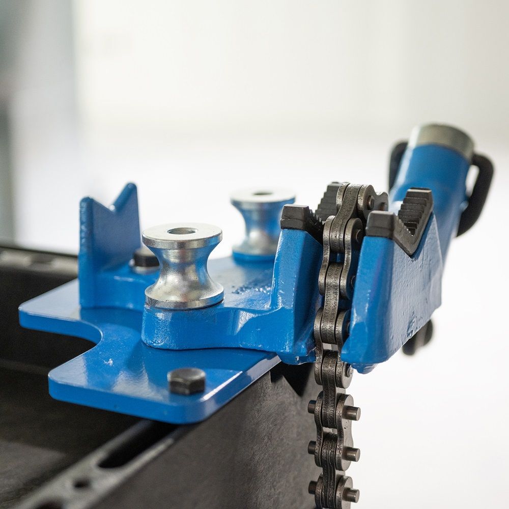 Magnum Tool Group 2.5 Inch Bench Chain Vise for Service Carts, large image number 5