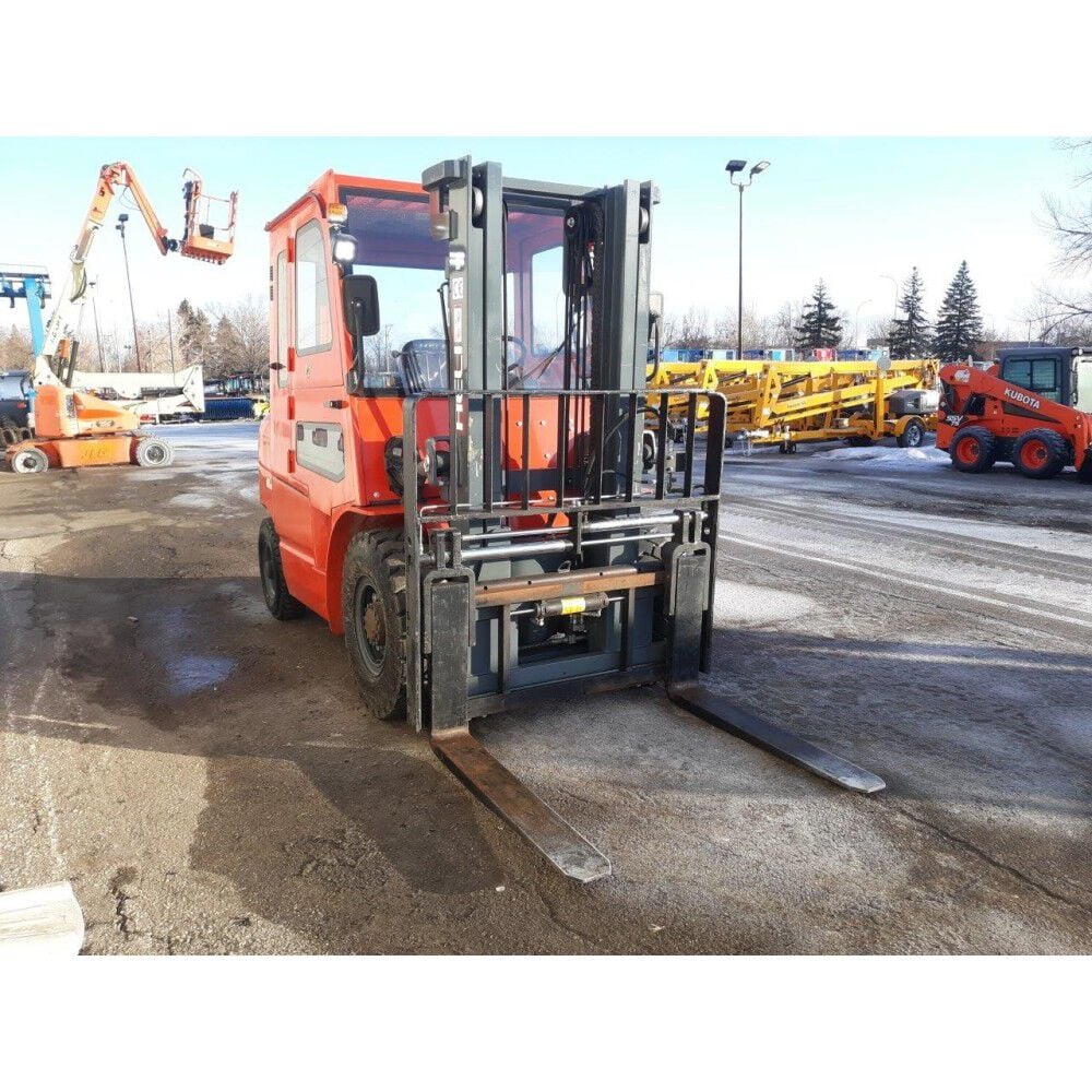Heli Americas 8000 Lbs Diesel-Powered IC Pneumatic Tire Forklift - 2020 Used, large image number 4