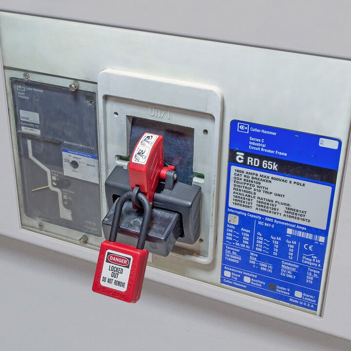 Master Lock Oversized Handle Circuit Breaker Lockout Device, large image number 2