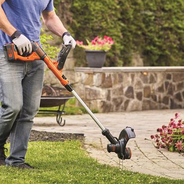 Black and Decker 40V MAX Cordless String Trimmer & Sweeper Combo Kit  (LCC340C)