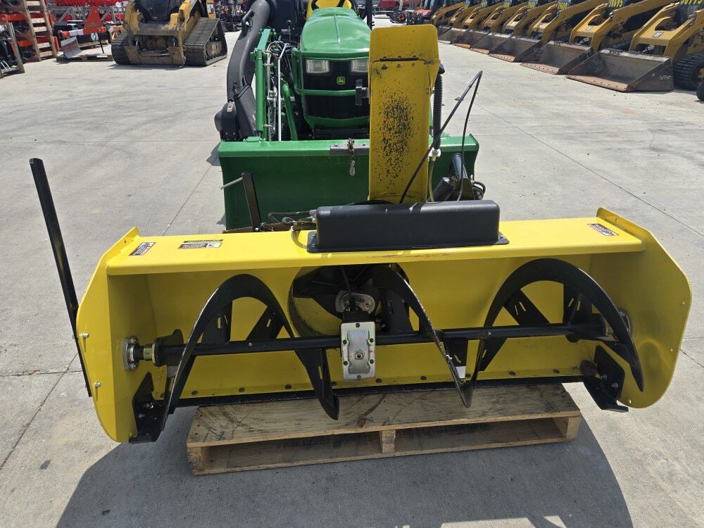 John Deere 1025R Sub-Compact Diesel Utility Tractor Used 2014, large image number 8