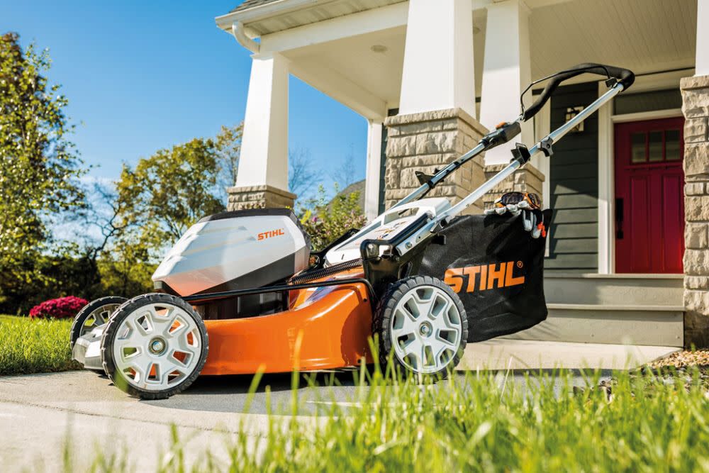 Stihl battery store operated lawn mower