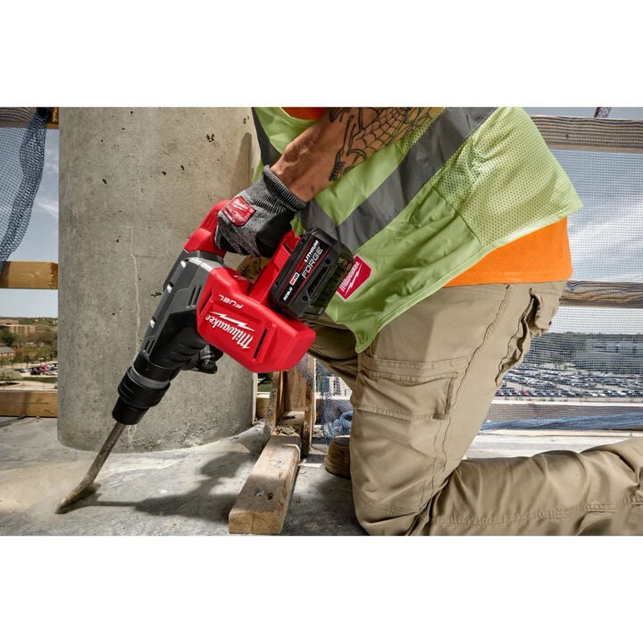 Milwaukee M18 HOTSHOT Jump Starter Starter, XC8.0 Starter Kit, Impact Wrench, Tire Inflator Bundle, large image number 11