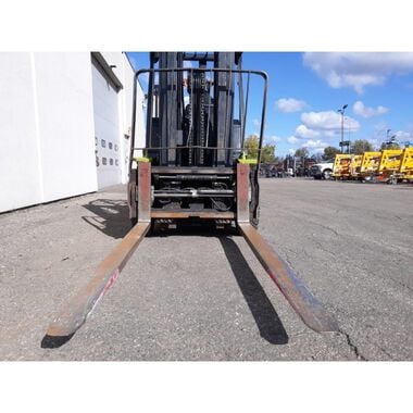 Clark C25 LPG Pneumatic Mast Forklift - Used 2013, large image number 13