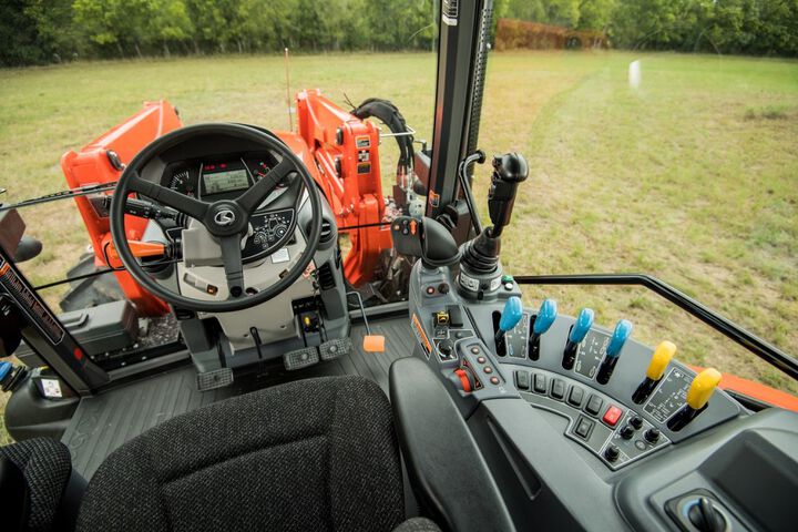 Kubota Deluxe Farm Tractor - Cab with Heat and A/C, large image number 5