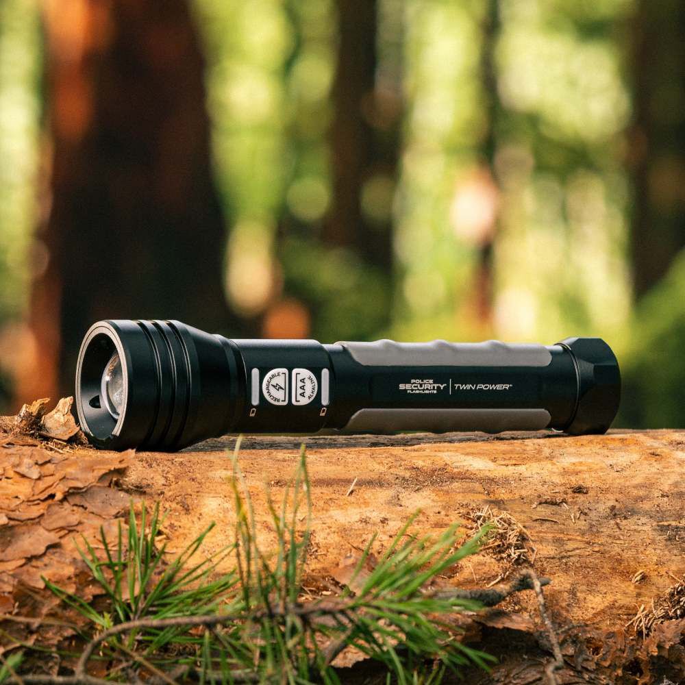 Police Security TWIN POWER 1000 Lumens 4 AAA Alkaline Battery LED Flashlight, large image number 3