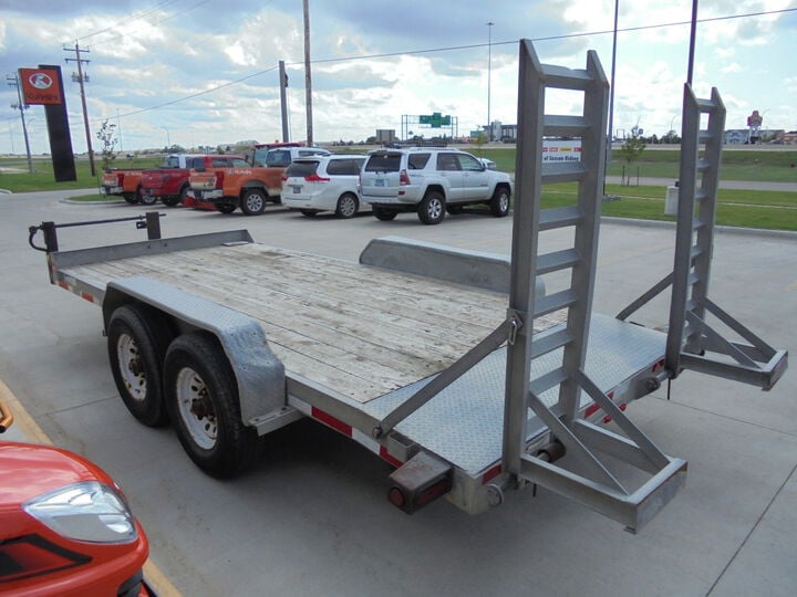 Diamond C 16 Ft Tandem Axle Equipment Trailer Used 2011, large image number 4
