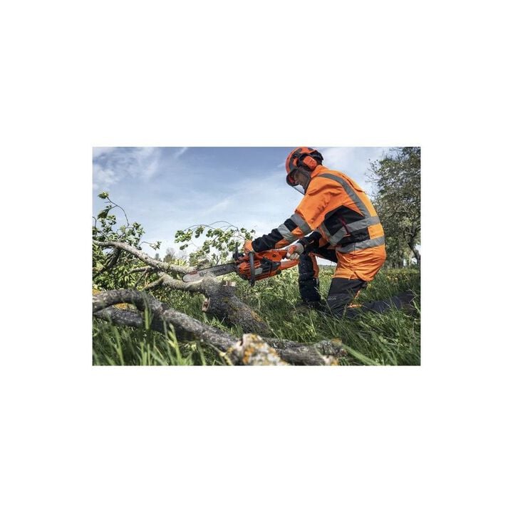 Husqvarna 540 XP 16inch 39.1 cc Gas Powered Professional Chainsaw, large image number 2