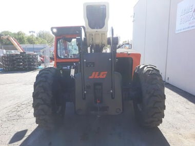 JLG 9000lb/43 Ft. Telehandler, large image number 4