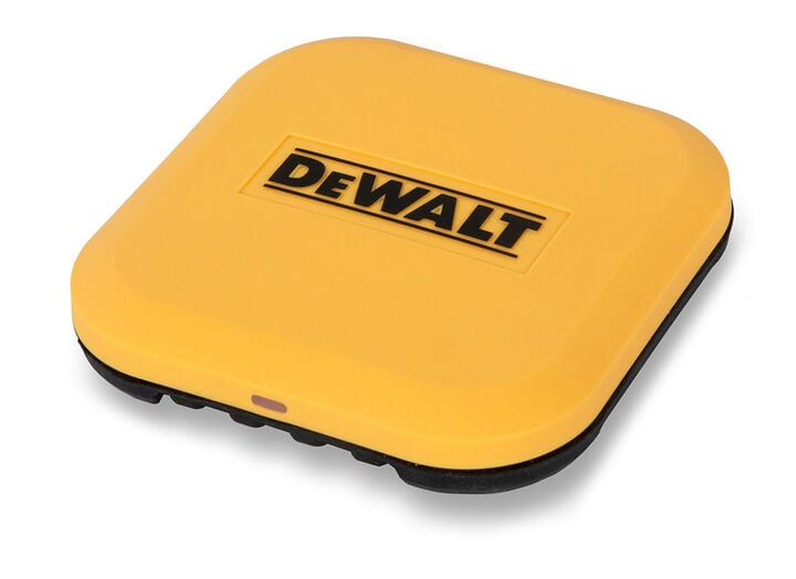 DEWALT Fast Wireless Charging Pad