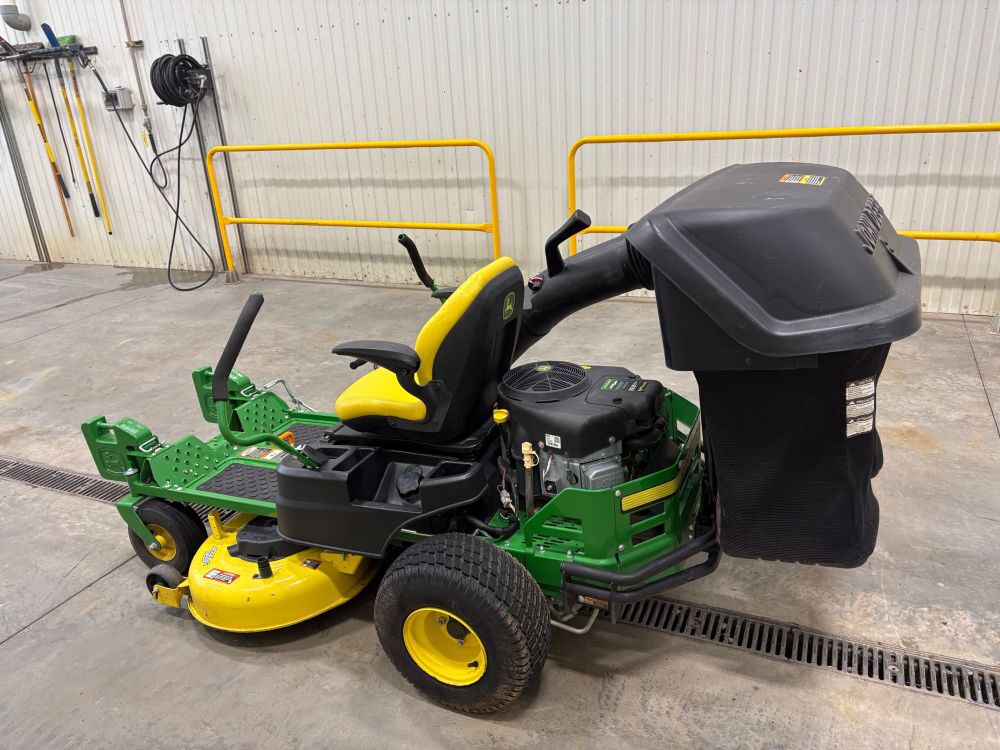 John Deere Z345R ZTrak 42 Inch 22HP Zero-Turn Mower Used 2018, large image number 8