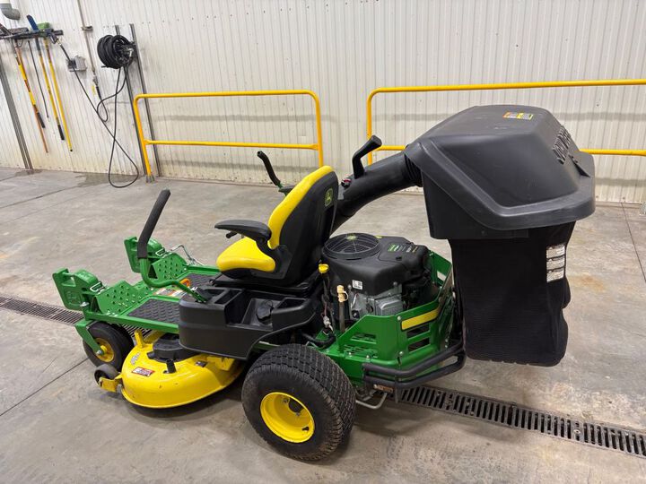 John Deere Z345R ZTrak 42 Inch 22HP Zero-Turn Mower Used 2018, large image number 7