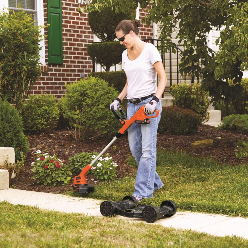 Black and Decker 20-volt Max 12-in 3-in-1 Compact Cordless Push Lawn Mower, large image number 7