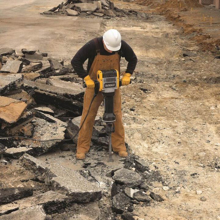 DEWALT Heavy-Duty Pavement Breaker (D25980), large image number 4