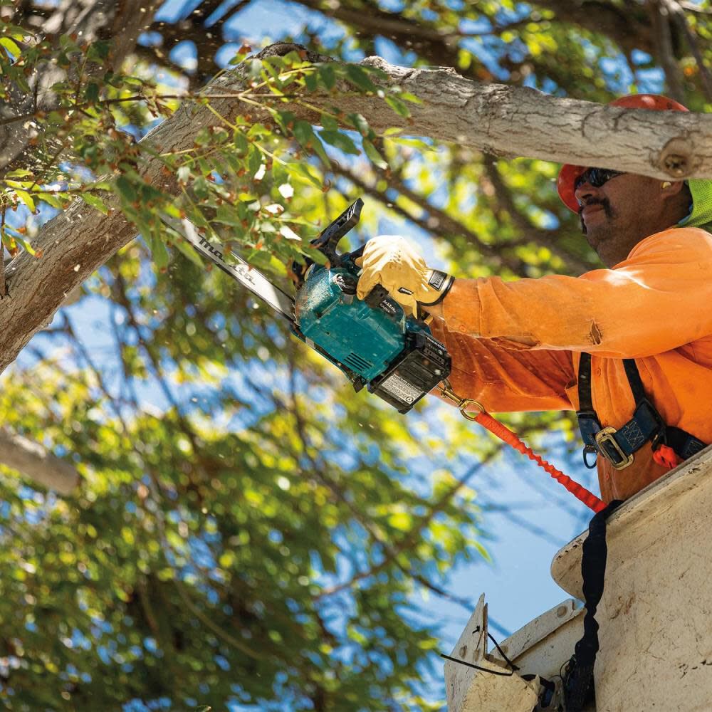 makita-cordless-chainsaws-