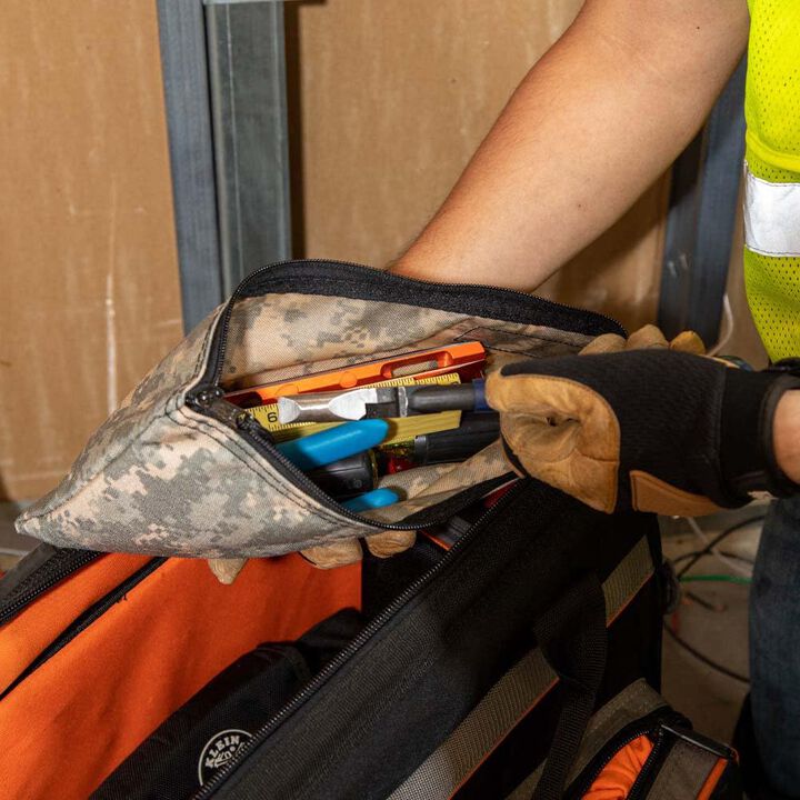 Klein Tools Camouflage Zipper Bag, large image number 3